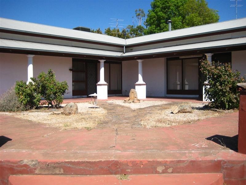 1 Main Road, Palmer SA 5237