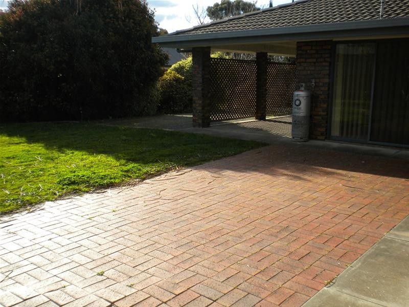 12 Honeysuckle Drive, Woodside SA 5244