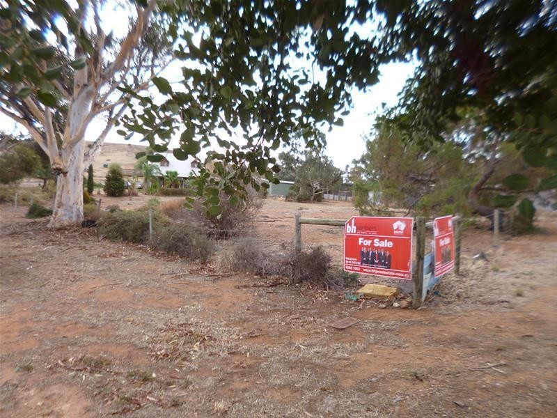 2 Church Crescent, Palmer SA 5237