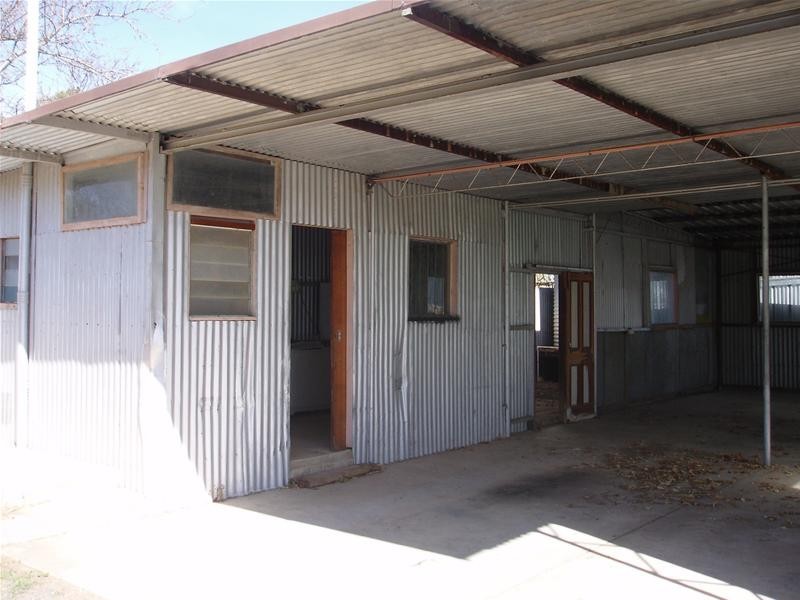 25 Phillip Avenue, Swan Reach SA 5354