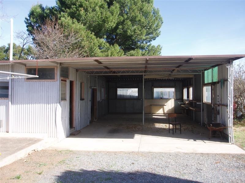 25 Phillip Avenue, Swan Reach SA 5354