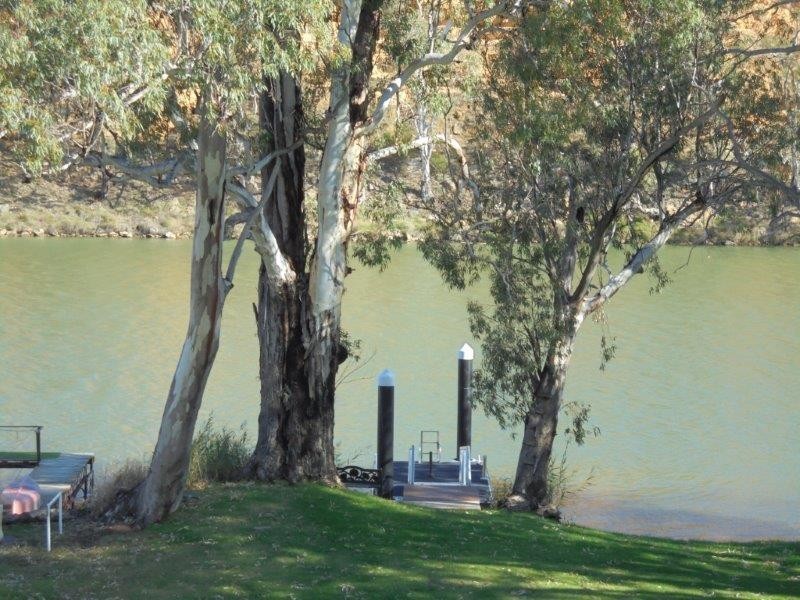 24 Riverside Road, Marks Landing, Swan Reach SA 5354