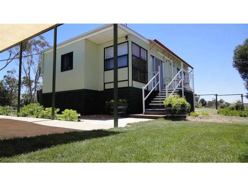 76 Salisbury Road Pellaring Flat, Mannum SA 5238