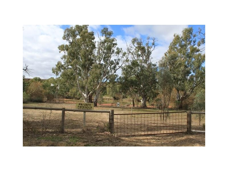 Lot 212 Government Road SUNNYDALE Via, Swan Reach SA 5354