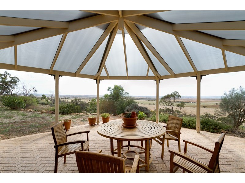 ‘Kleinerberg’/2601 Black Heath Road, Rockleigh SA 5254