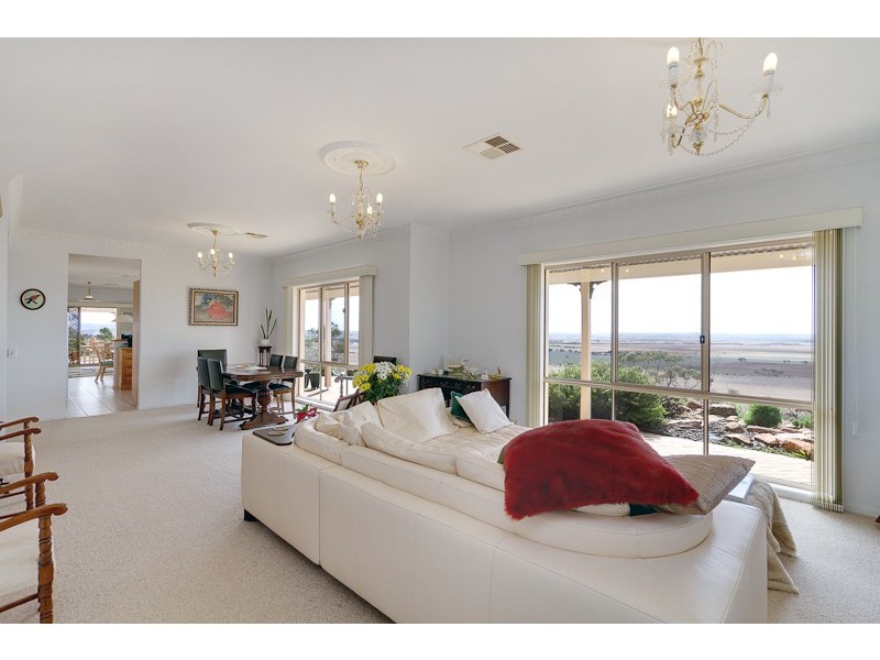 ‘Kleinerberg’/2601 Black Heath Road, Rockleigh SA 5254