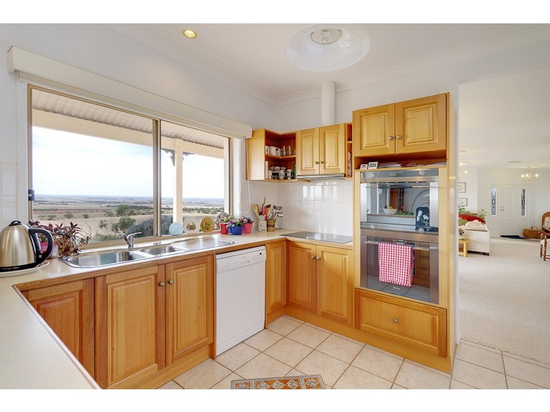 ‘Kleinerberg’/2601 Black Heath Road, Rockleigh SA 5254