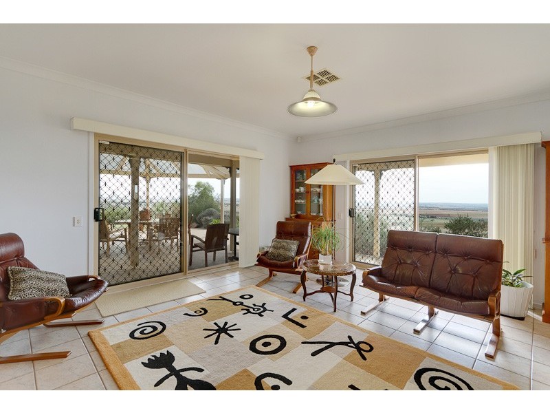 ‘Kleinerberg’/2601 Black Heath Road, Rockleigh SA 5254