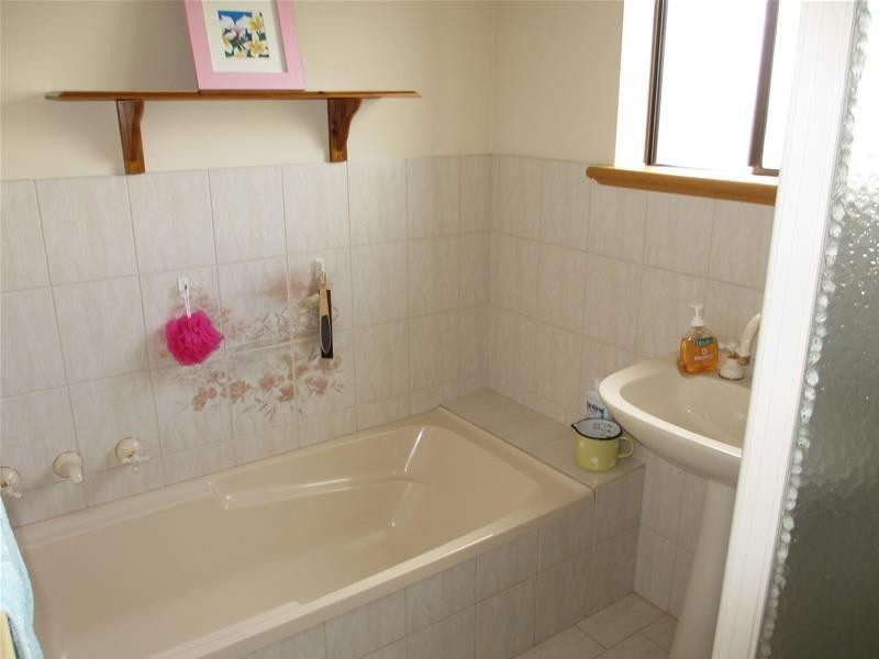 12 Baseby Road, Mannum SA 5238