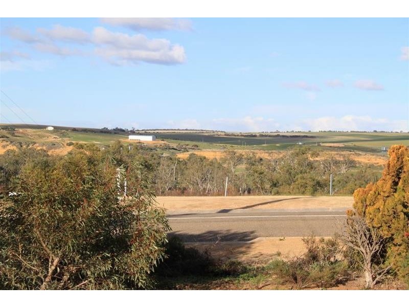 3 Esplanade, Mannum SA 5238