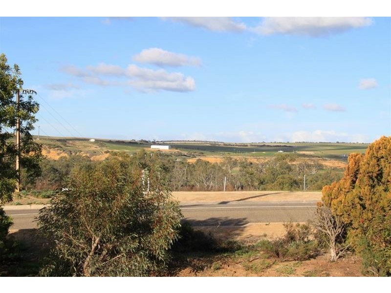 3 Esplanade, Mannum SA 5238