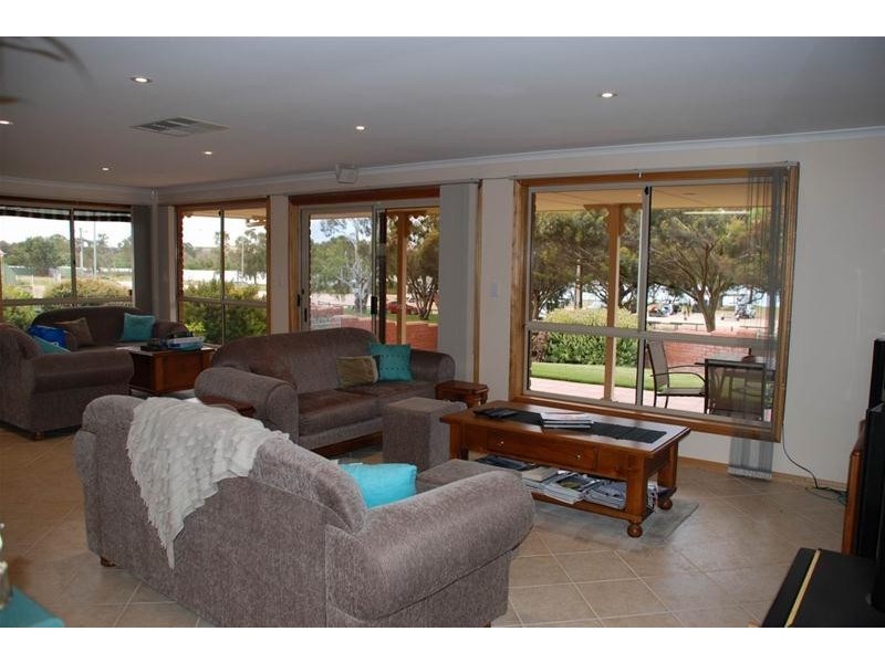 2 Pelican Court ‘Woodlane’, Mypolonga SA 5254