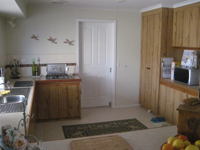 36 Phillip Avenue, Swan Reach SA 5354