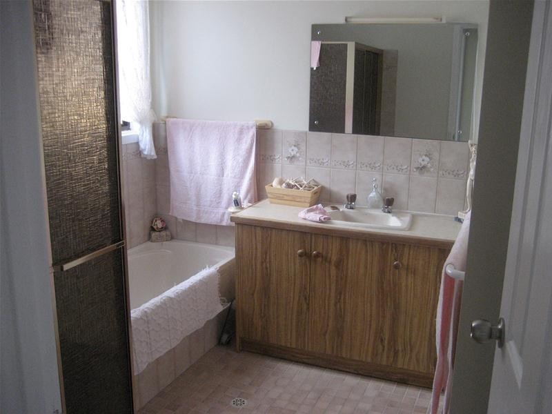 36 Phillip Avenue, Swan Reach SA 5354