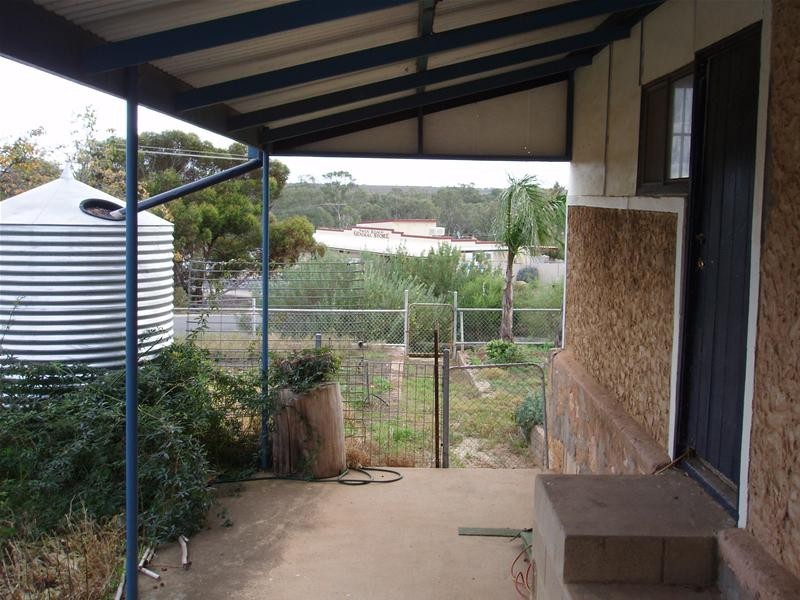 58 Anzac Avenue, Swan Reach SA 5354