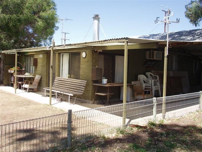 38 South Punyelroo via, Swan Reach SA 5354