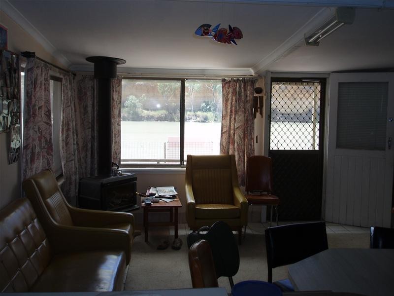 38 South Punyelroo via, Swan Reach SA 5354