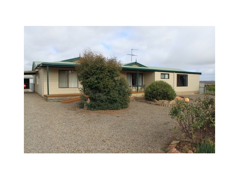 2 Main Road, Bowhill SA 5238