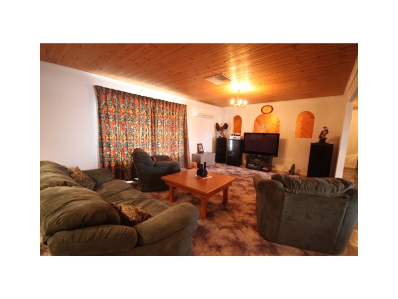 2 Main Road, Bowhill SA 5238