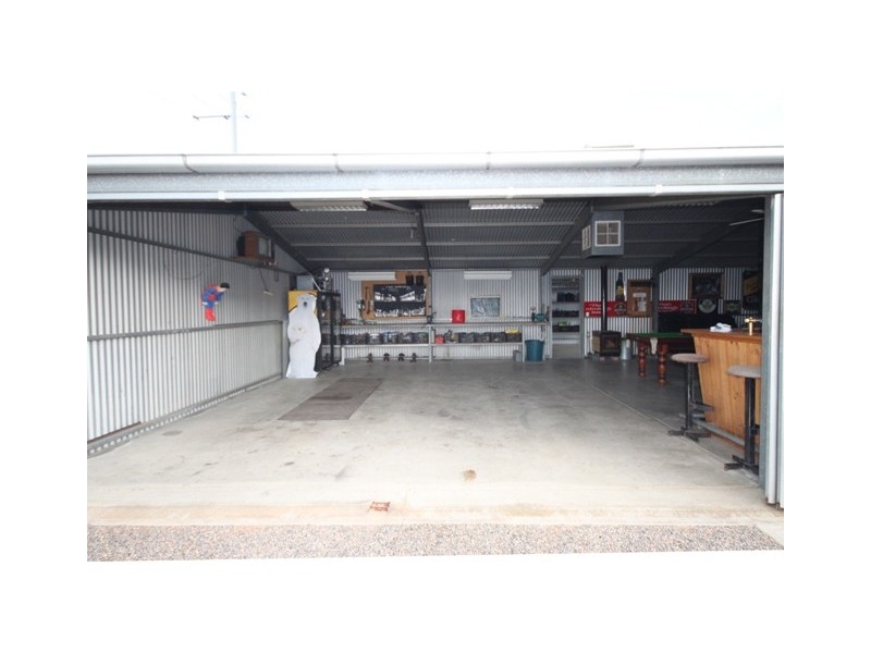 2 Main Road, Bowhill SA 5238