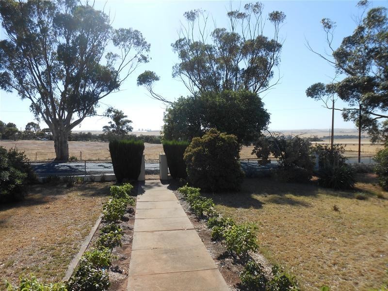 12 Reedy Creek Road, Palmer SA 5237