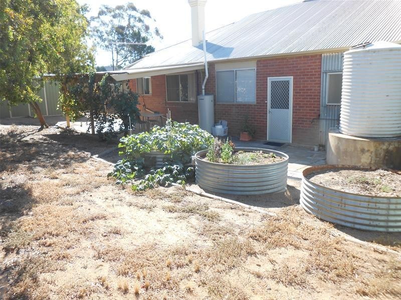 6 Adelaide Road, Mannum SA 5238