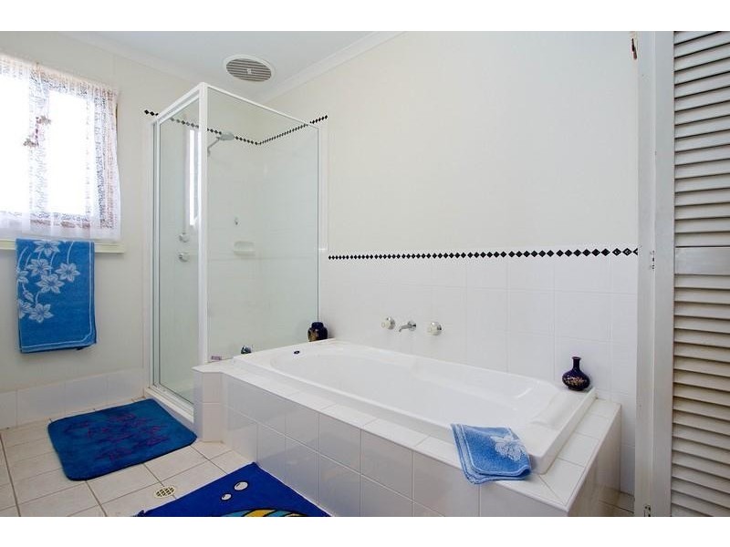 5 Esplanade, Mannum SA 5238