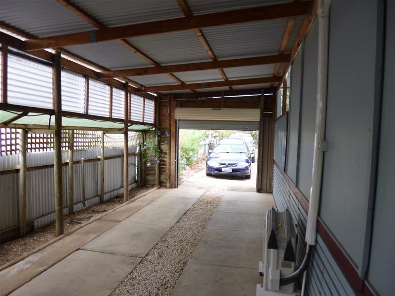 13 Charles Street, Mannum SA 5238