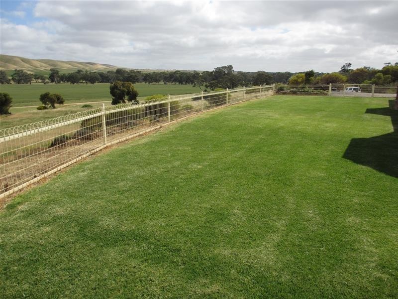 1078 Three Chain Road (off Bundilla Road), Cambrai SA 5353