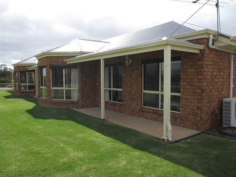 1078 Three Chain Road (off Bundilla Road), Cambrai SA 5353