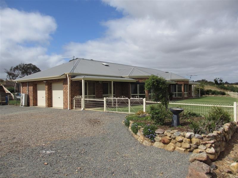 1078 Three Chain Road (off Bundilla Road), Cambrai SA 5353