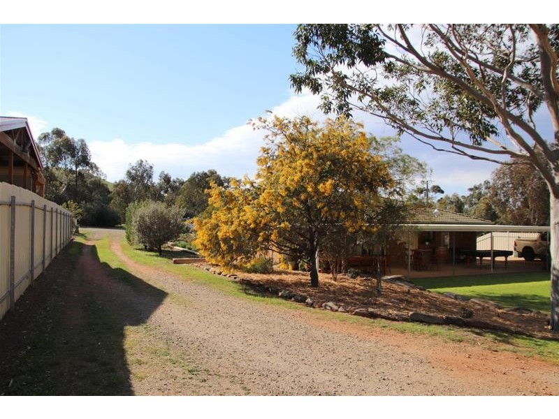 22 Church Crescent, Palmer SA 5237