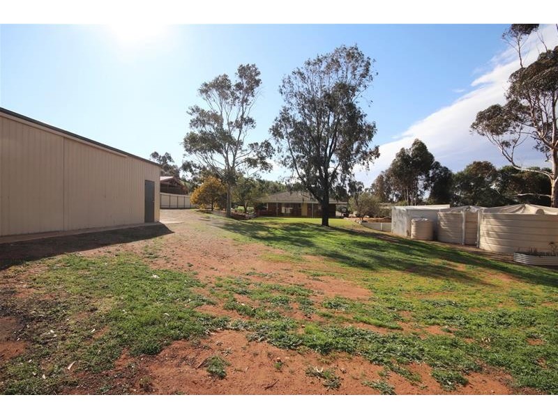 22 Church Crescent, Palmer SA 5237