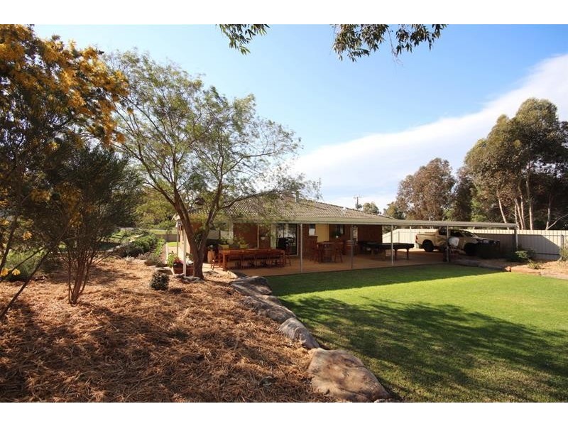 22 Church Crescent, Palmer SA 5237