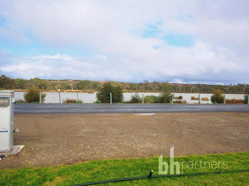 Berth 91 Pelican Drive, Mannum SA 5238