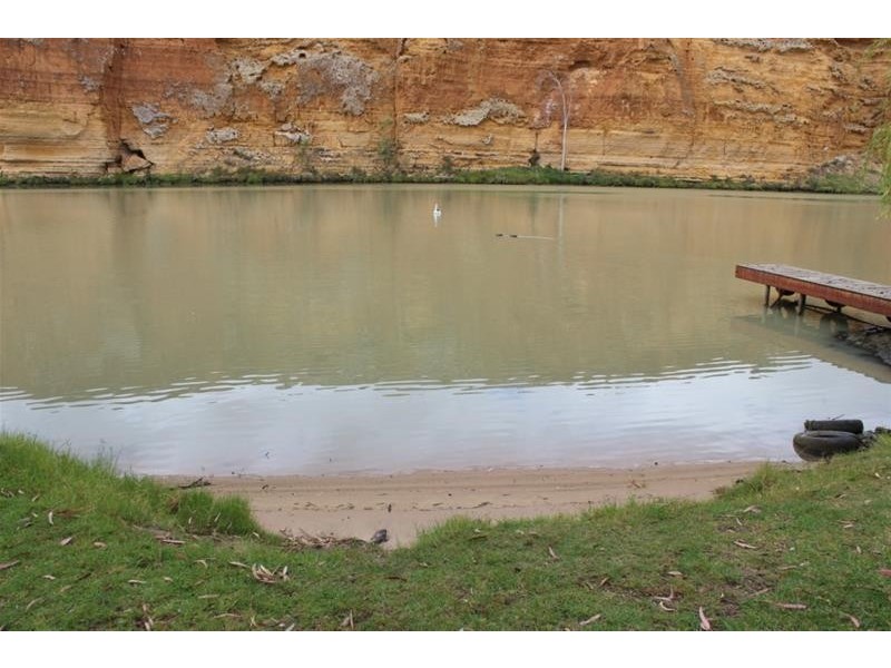 82 & 84 Rob Loxton Road, Walker Flat SA 5238