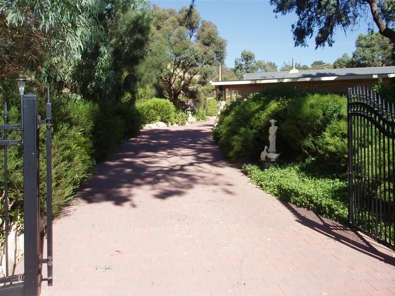 722 East Front Road, Younghusband SA 5238