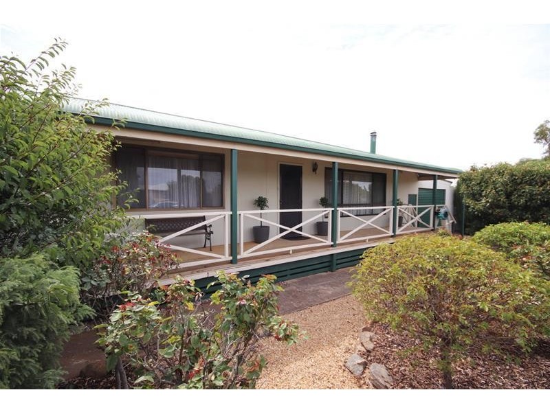 17 Charles Street, Mannum SA 5238