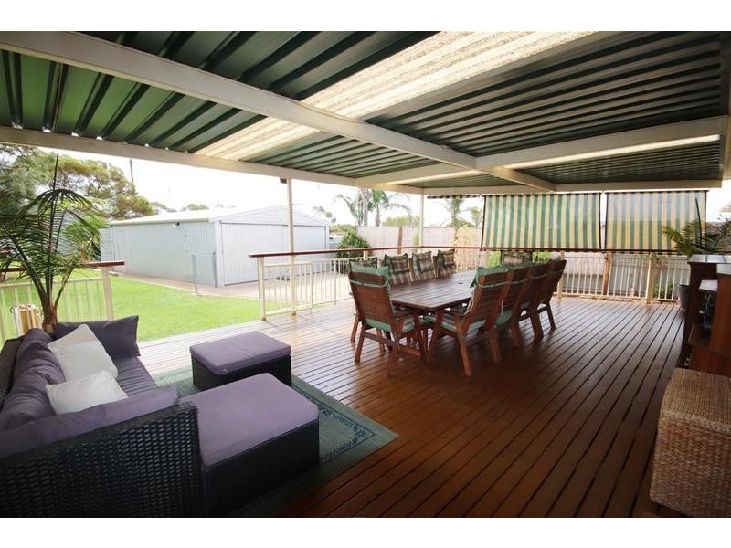 17 Charles Street, Mannum SA 5238