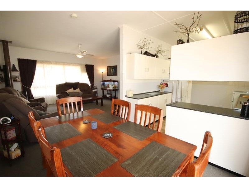 17 Charles Street, Mannum SA 5238