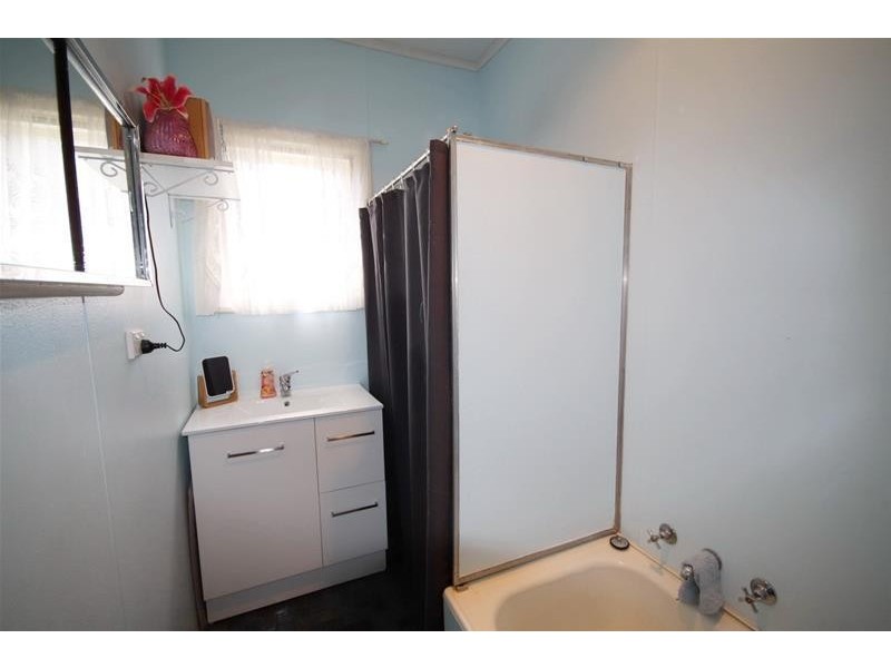 17 Charles Street, Mannum SA 5238