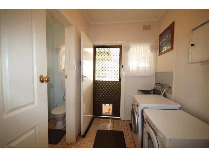 17 Charles Street, Mannum SA 5238