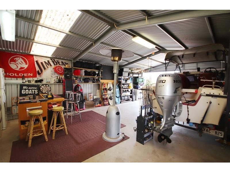 17 Charles Street, Mannum SA 5238