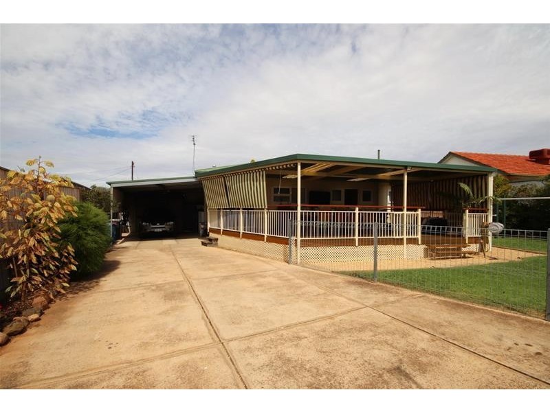 17 Charles Street, Mannum SA 5238