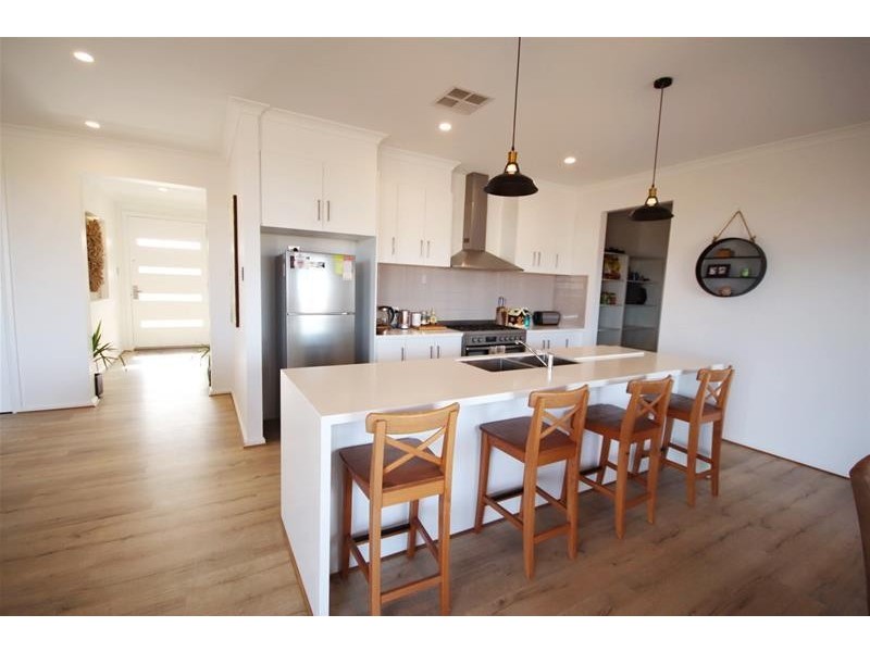 16 Omega Road, Mannum SA 5238