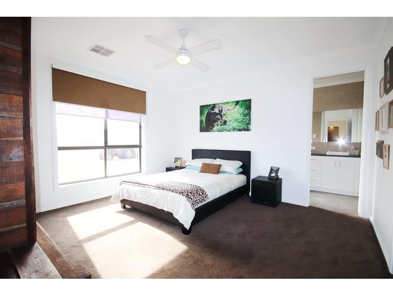 16 Omega Road, Mannum SA 5238