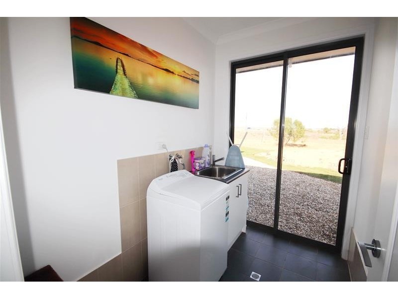 16 Omega Road, Mannum SA 5238