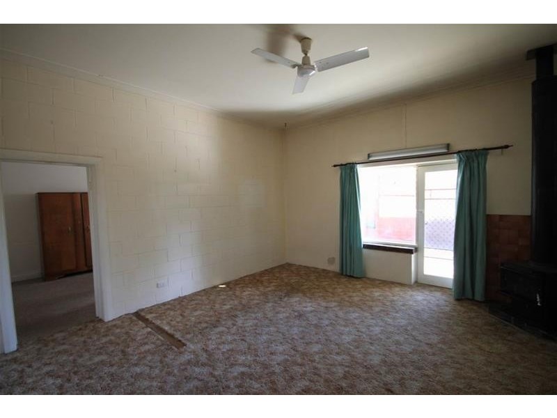 6 Adelaide Road PALMER via, Mannum SA 5238