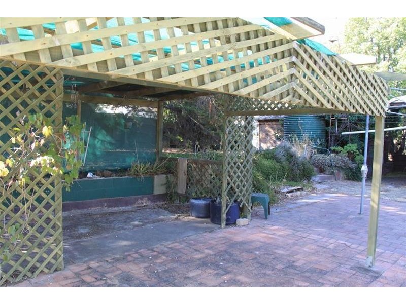 6 Adelaide Road PALMER via, Mannum SA 5238