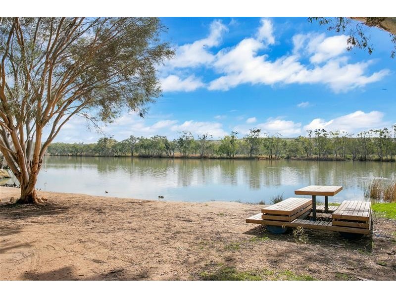 26 Tom Groggin Drive, Younghusband SA 5238